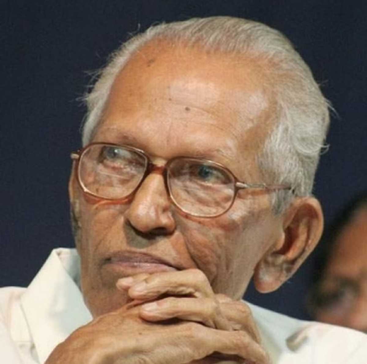 मोदी की कोच्चि सभा में पूर्व वाम समर्थित विधायक एमके सानू की उपस्थिति से खड़े हो रहे कई सवाल